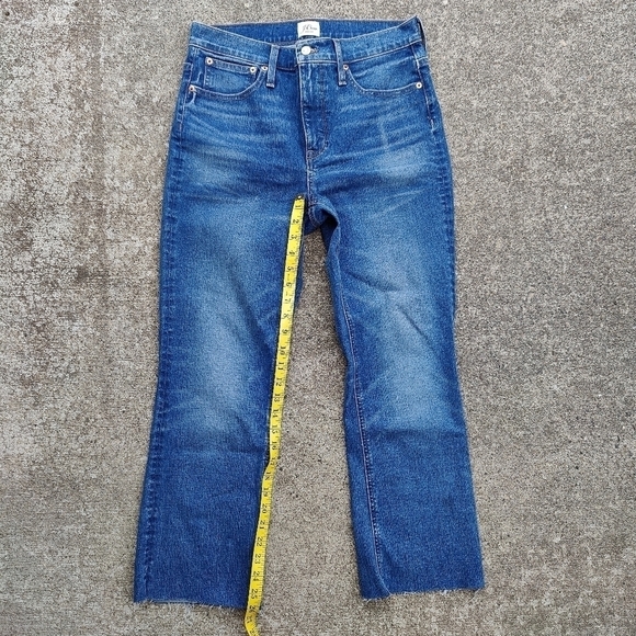 NWT J.Crew 9" Rise Billie Demi-Boot Crop Blue Jeans Size 29 Pants Style AQ790 - Picture 10 of 16
